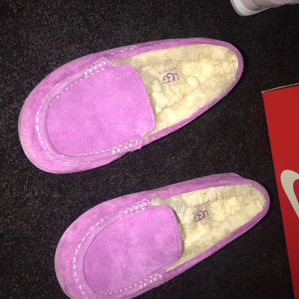UGGS